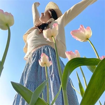 纯真小镇的夫人